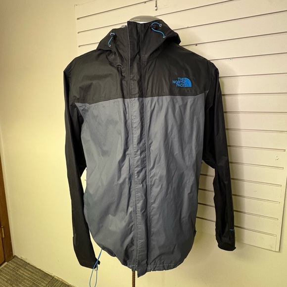 The North Face Men’s XL Hyvent 2.5L Grey Black Hooded Full Zip Waterproof Jacket - Picture 2 of 11